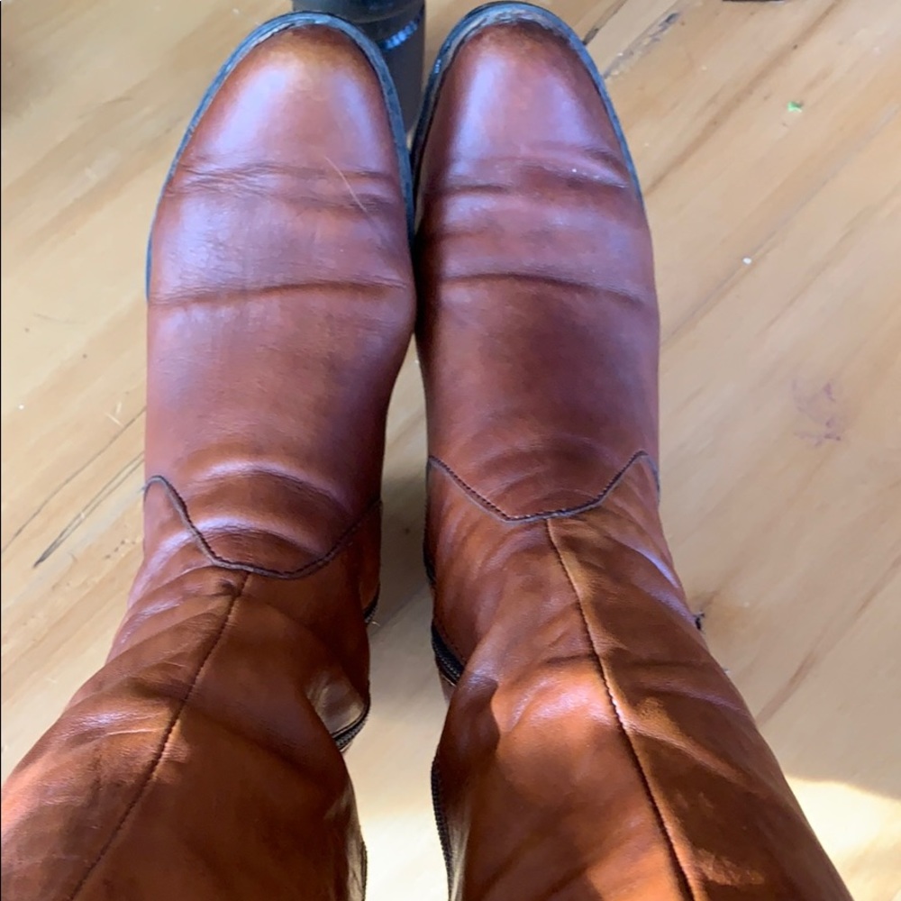Gently used Born tall leather boots